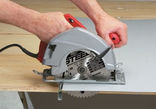 Cuttig Sheet Metal with Saw